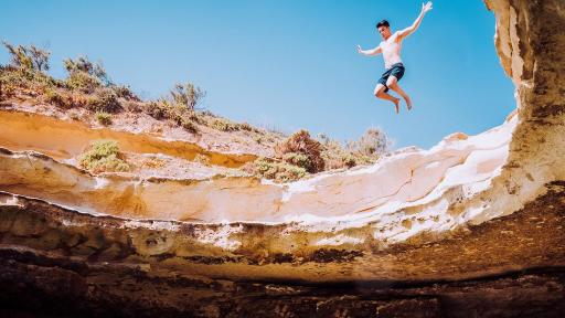 Sprung in den St. Peters Pool, Malta