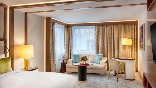 Premium Grand Deluxe Room Kempinski Hotel Corvinus