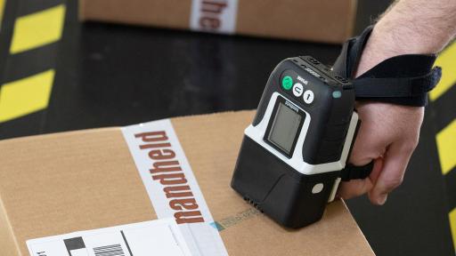 With its integrated printer and Wi-Fi, the SP500X is truly mobile— workers can quickly scan and print directly on packages anywhere in the facility, all while keeping both hands free.
