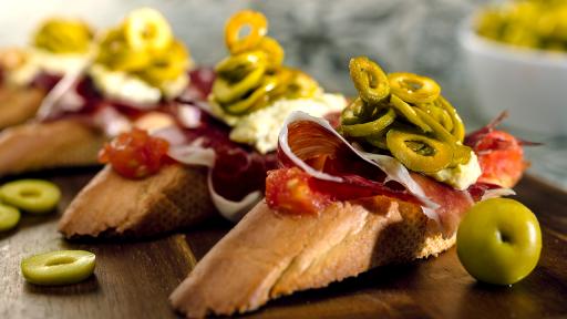 Olives From Spain, Tumaca bread with olives dish