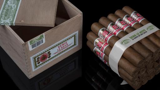 Hoyo de Monterrey Le Hoyo de R&iacute;o Seco box and habanos