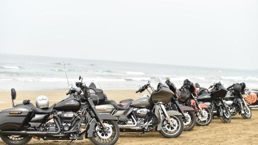 Commemorative photo taken at Chirihama Nagisa Driveway.