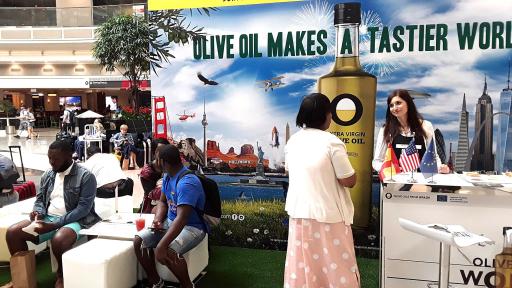 Passenger enjoys Spanish olive oil