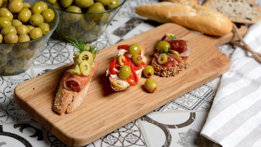 Image of Toast trilogy with olives