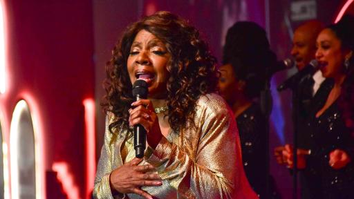 The singer Gloria Gaynor performed in the final evening concert, marking a glittering end to the XXII Habanos Festival