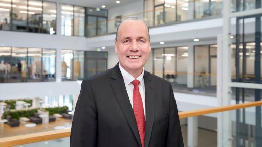 Image of Frank Stührenberg, CEO, Chairman of the Group Executive Board