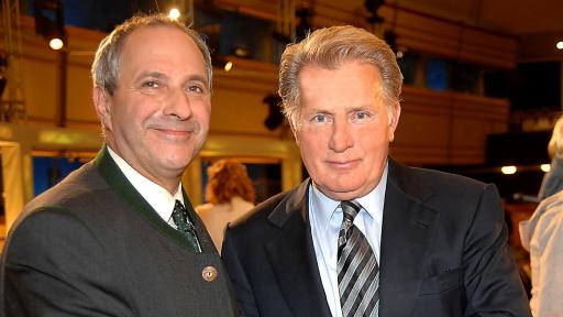 Image of Hollywood Star Martin Sheen (right) with Energy Globe Founder Wolfgang Neumann (left)