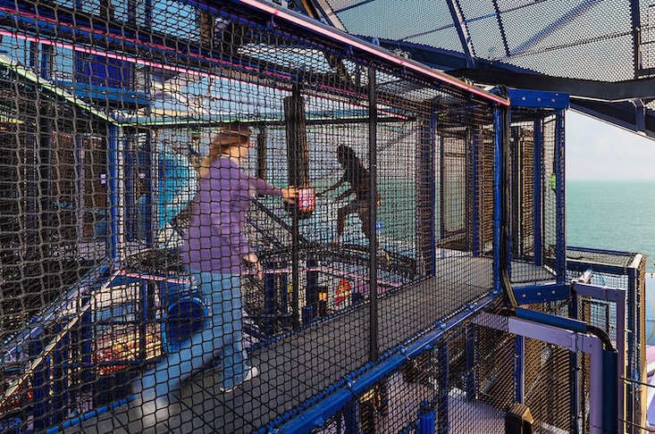 New aboard Norwegian Luna™, is the Moon Climber, a multi-level, interactive obstacle course designed for kids and adults alike. 