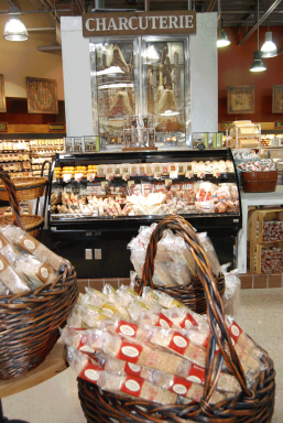 MARKET DISTRICT® STORE OPENS NEAR COLUMBUS