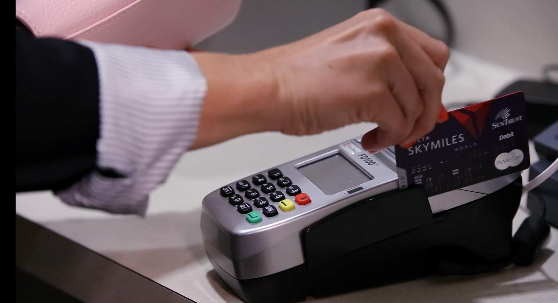 100 Days to Holidays: SunTrust Helps People Prepare for Upcoming Spending 100 Days to Holidays: SunTrust Helps People Prepare for Upcoming Spending