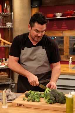 Contestant Dean Cain on Food Network's Worst Cooks in America Celebrity Edition