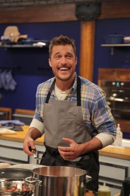 Contestant Chris Soules on Food Network's Worst Cooks in America Celebrity Edition