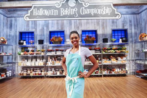 Contestant Erin Cooper on Food Network’s Halloween Baking Championship