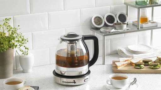 https://www.multivu.com/players/English/7766754-kitchenaid-glass-tea-kettle/image/kitchenaid-sup-%C2%AE-sup-glass-tea-kettle-2-512X288.jpg