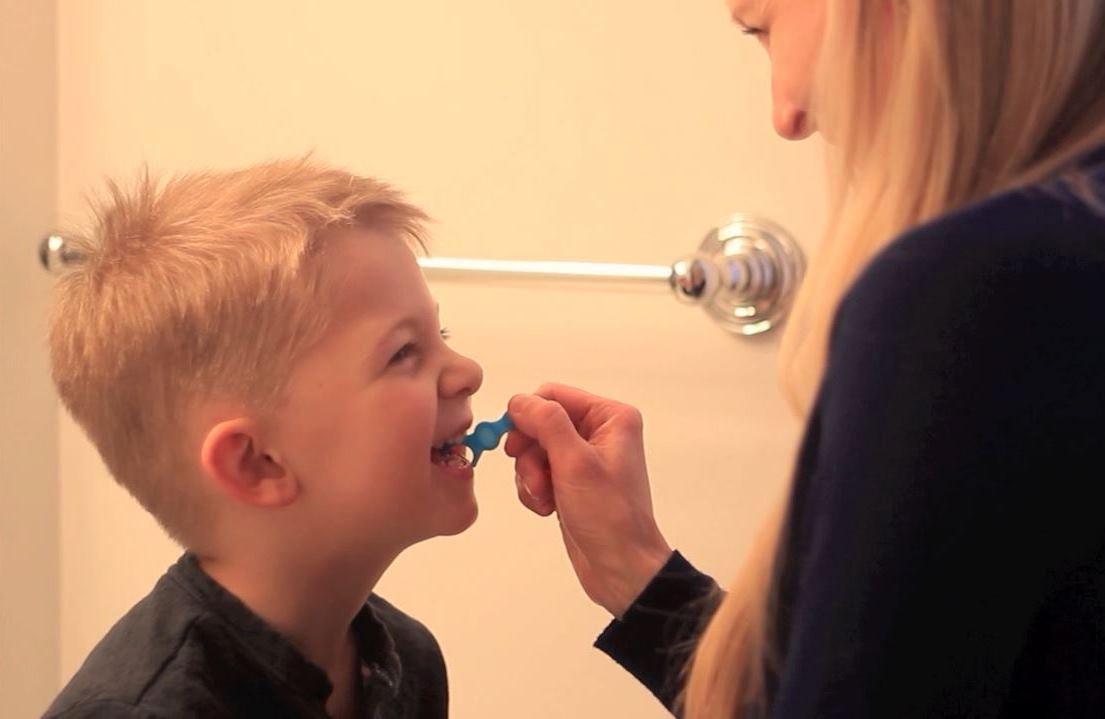 LOVE AT FIRST FLOSS—PARENTS AND KIDS WILL LOVE PLACKERS