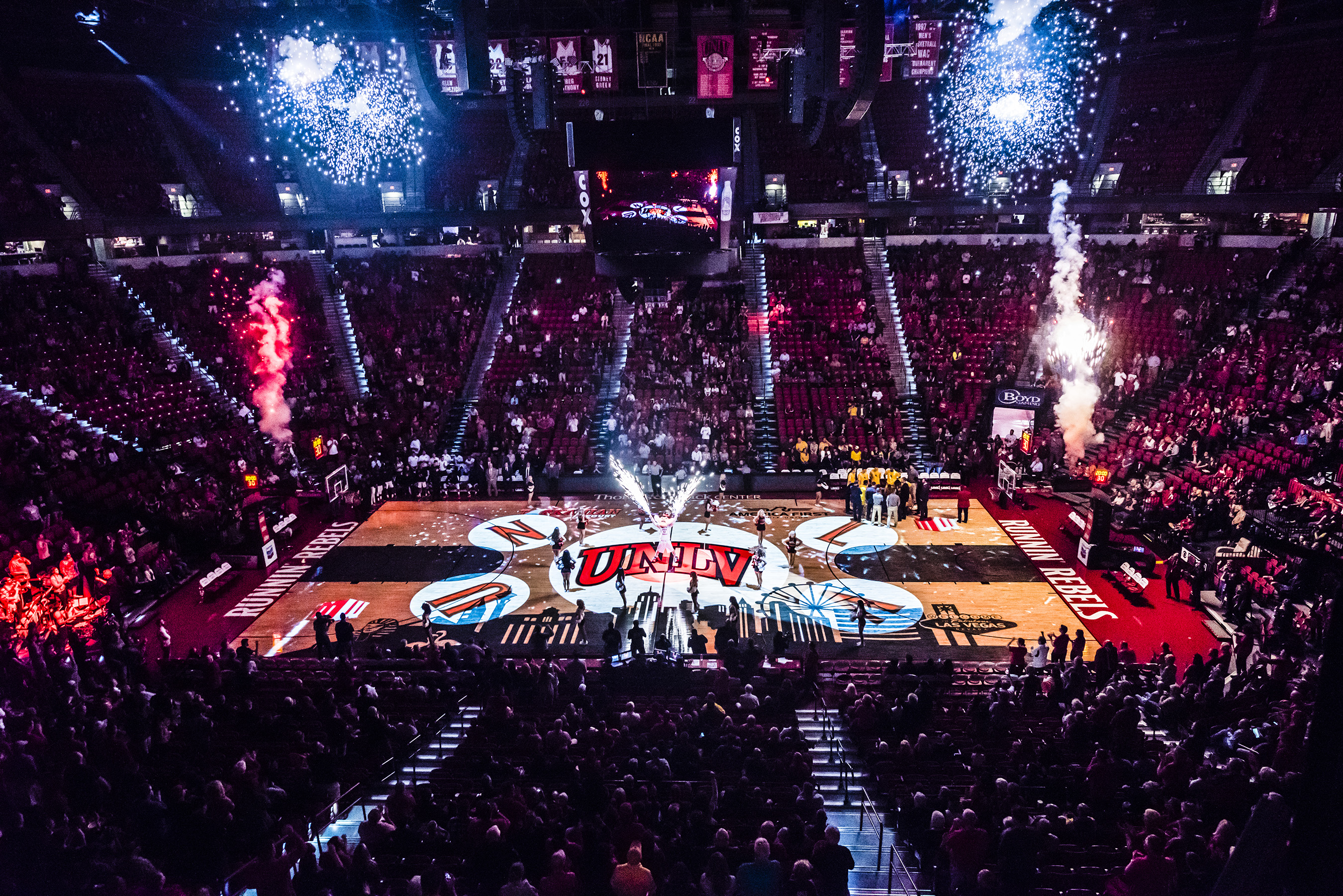 Eight Epson Pro L25000U laser projectors deliver UNLV Runnin’ Rebels fans that wow-factor experience with the ultimate projection mapping display