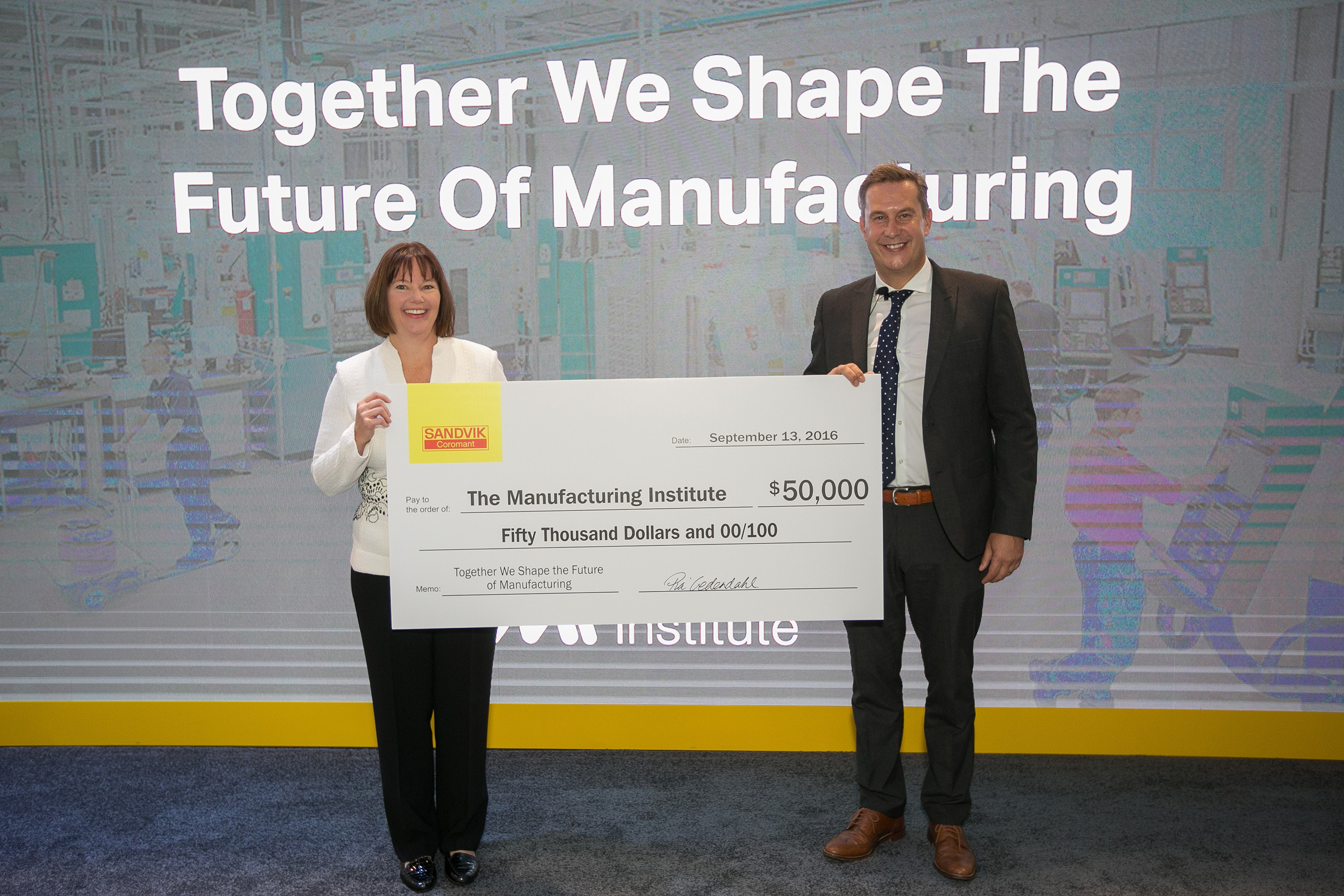 Sandvik Coromant Shines the Light on Bright Future of Manufacturing