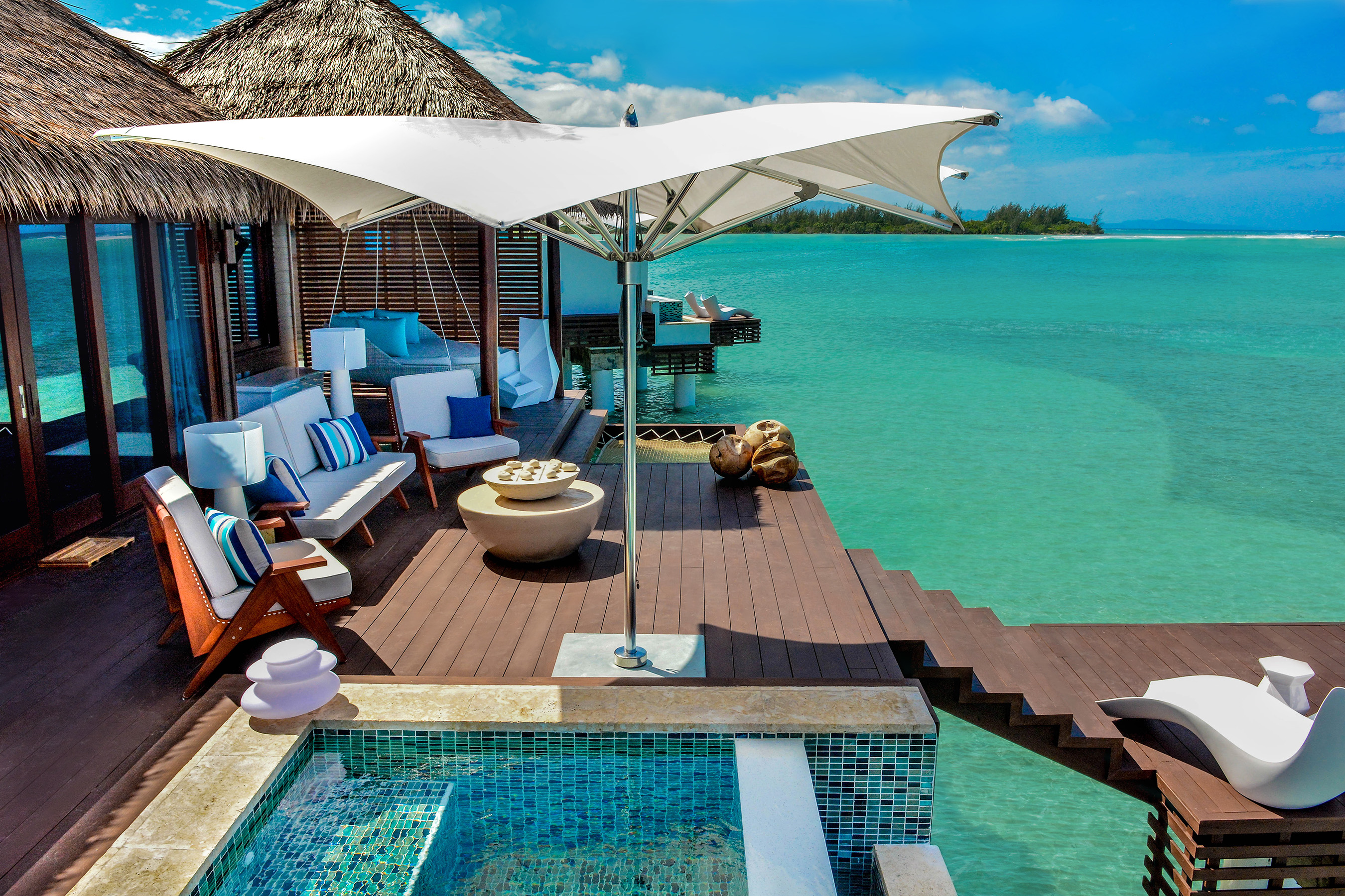Αποτέλεσμα εικόνας για Sandals Resorts announces future plans for over-the-water suites as it debuts the first of its kind in the Caribbean