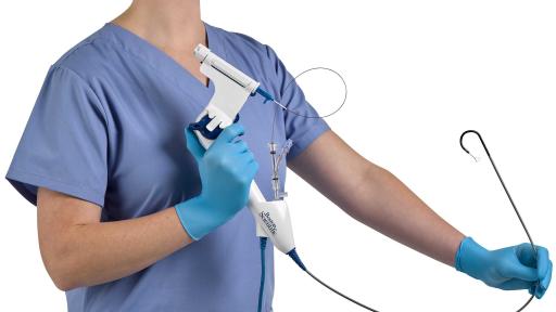 Holding LithoVue Empower Device