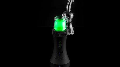 Dr Dabber SWITCH device with green LED glow