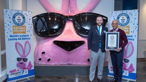 Terence Calloway, Vice President, Research & Development and Chief Technology Officer at Energizer Holdings accepts Energizer’s® official GUINNESS WORLD RECORDS™ certificate.