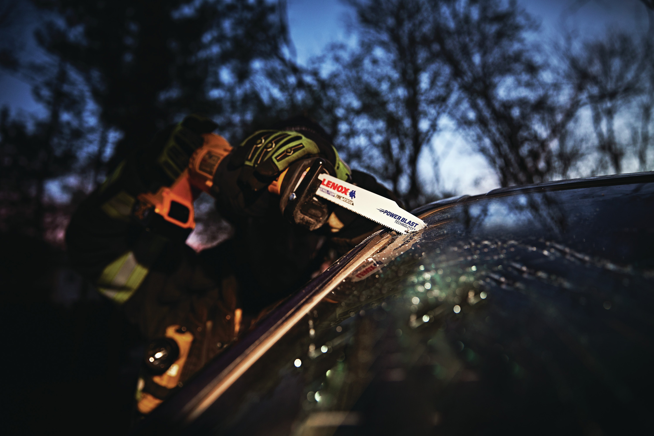 Trade professionals give themselves an edge when performance matters. First responders give themselves the same edge when lives are at stake with LENOX® fire, rescue, and demolition blades.