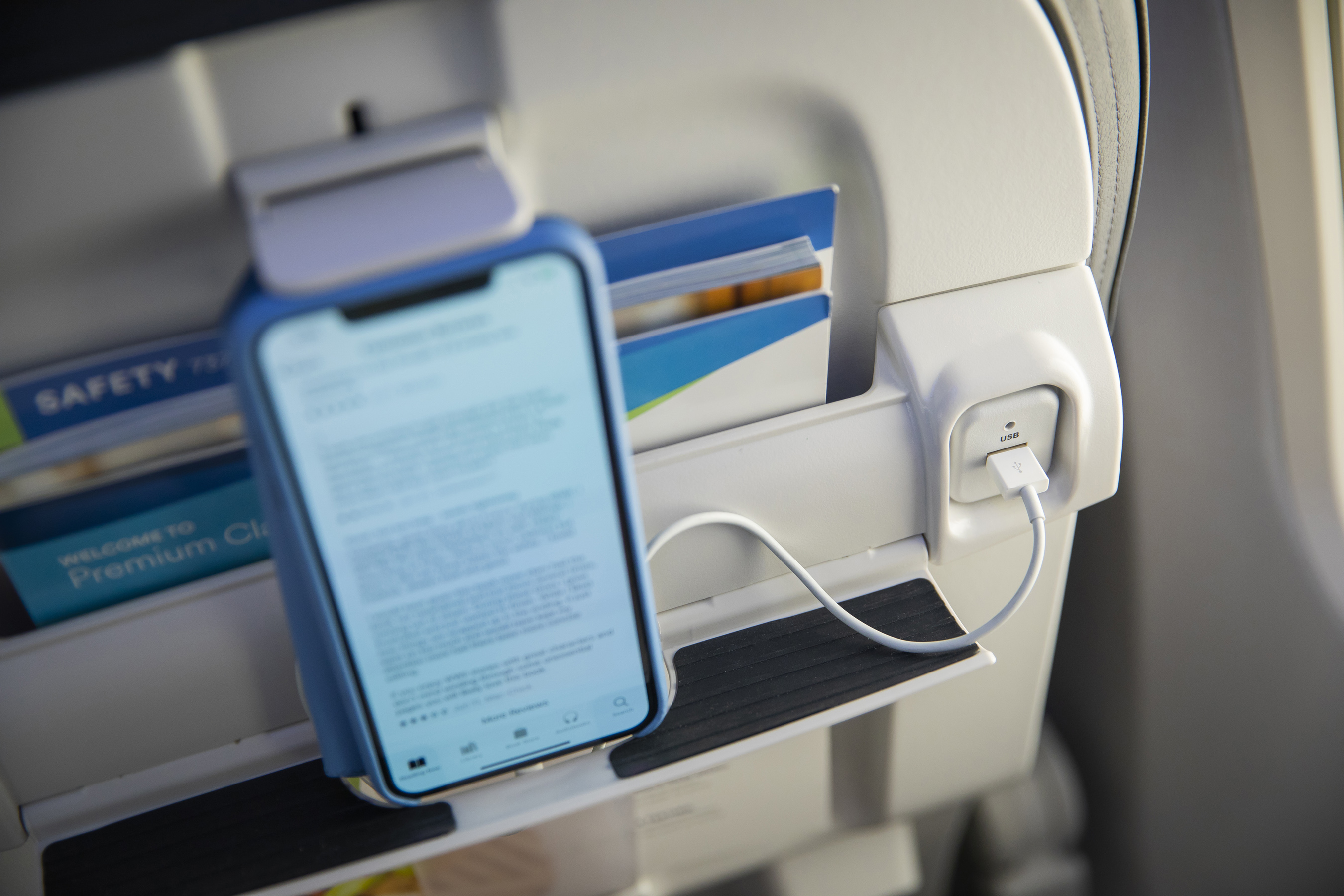 Alaska Airlines’ ergonomically-friendly tablet holders and a seatback shelf at each seat make most tablets and smartphones easy to view and secure.