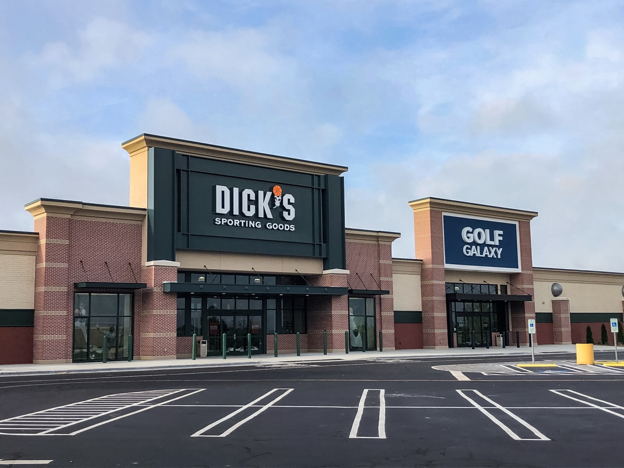 Dick's Sporting Goods Opens Its New Digs In Manchester