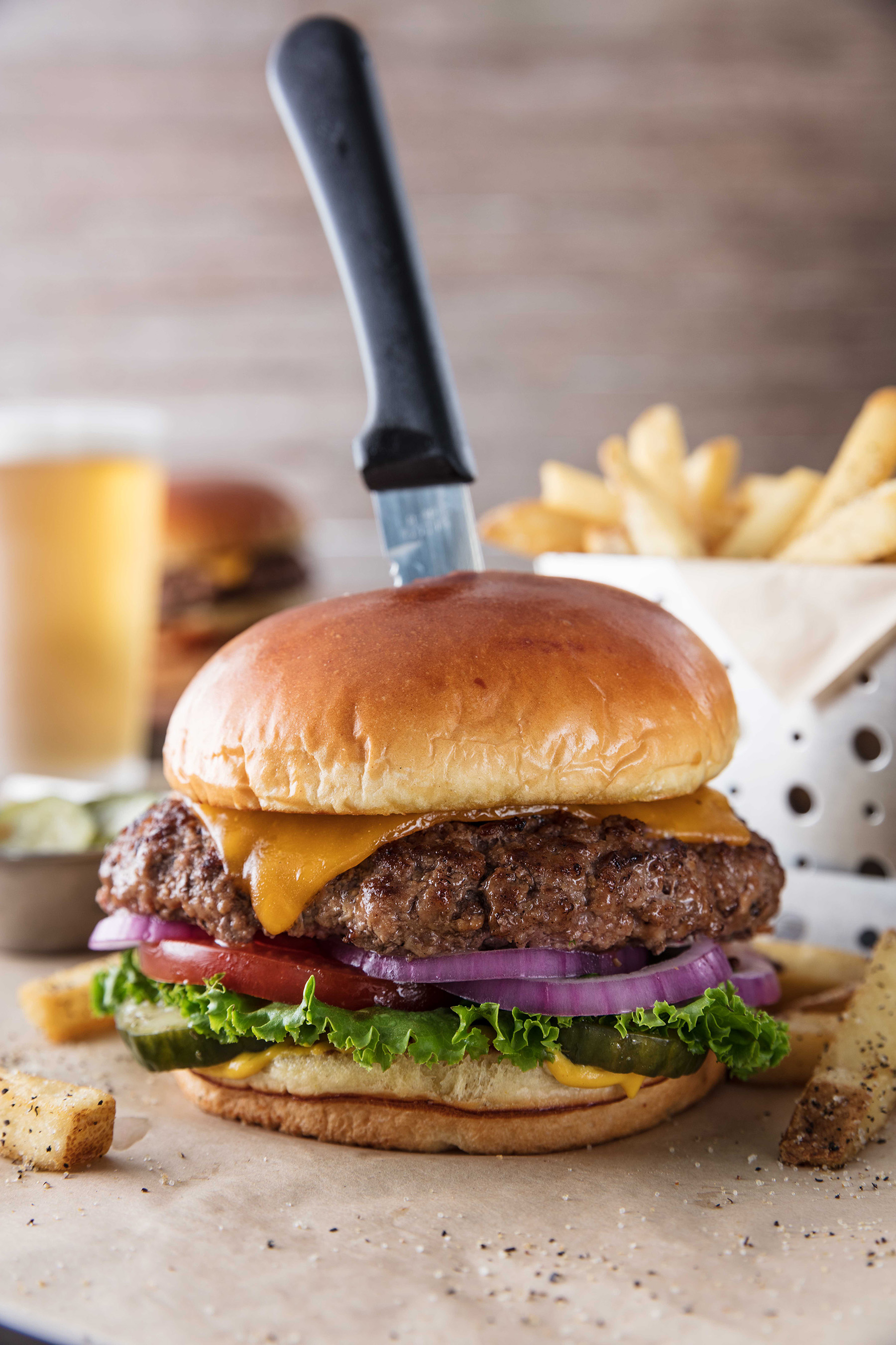 Celebrate Chili's partnership with DoorDash and get your hands on a FREE Oldtimer with Cheese with a $0 delivery fee on orders of $10+. Just use code OLDTIMER at checkout. Terms: https://drd.sh/uVjmPH/