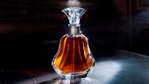 Within Hennessy’s Rare Cognac Collection, the jewel in the crown is Paradis Imperial. Now available in an exquisite new crystal decanter by artist Arik Levy, this blend defies preconceptions about aged Cognacs with its pale color and non-traditional taste, a commemoration and celebration of the time-honored art of selection.