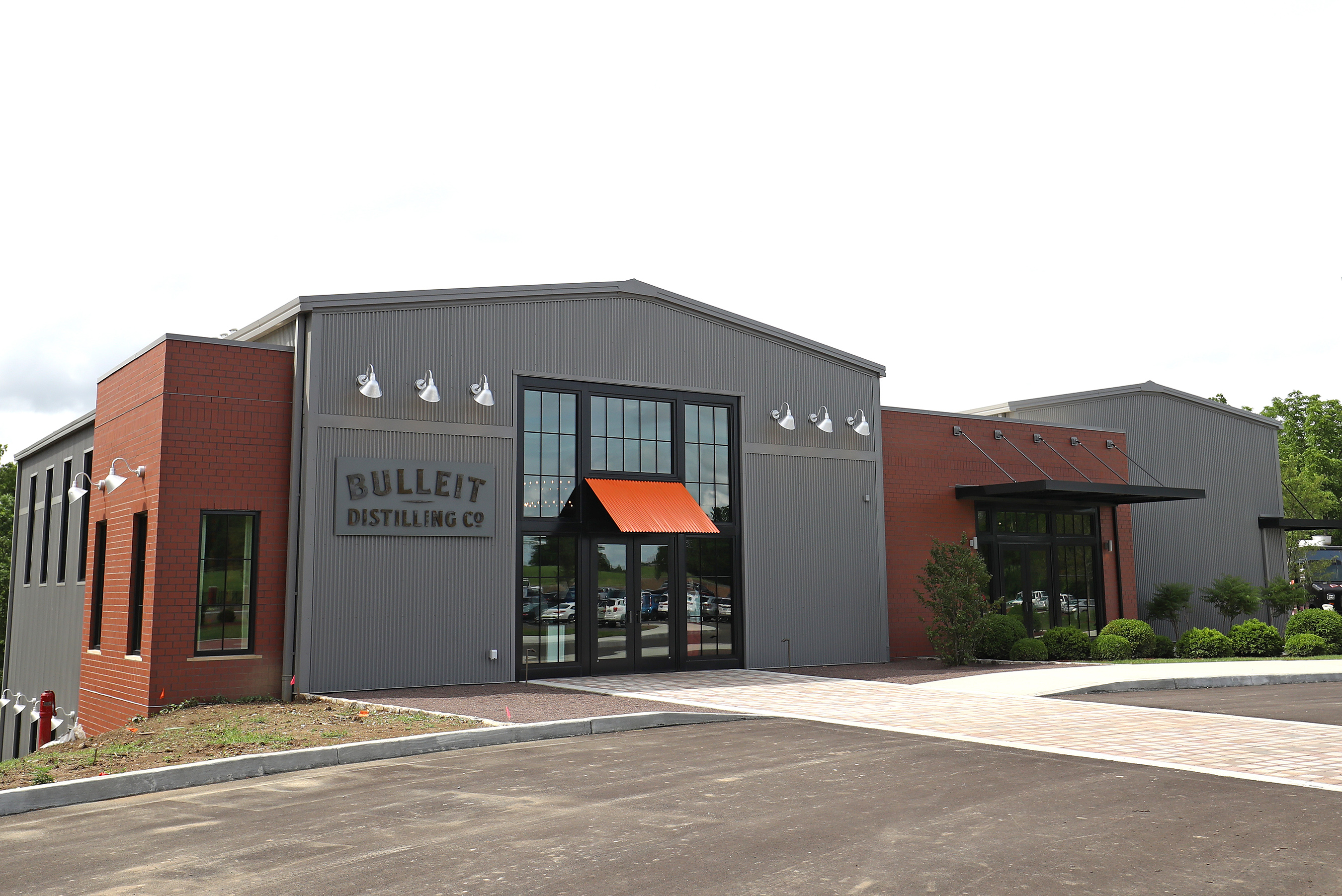 The New Bulleit Distilling Co. Visitor Experience Opens in Shelbyville, Ky