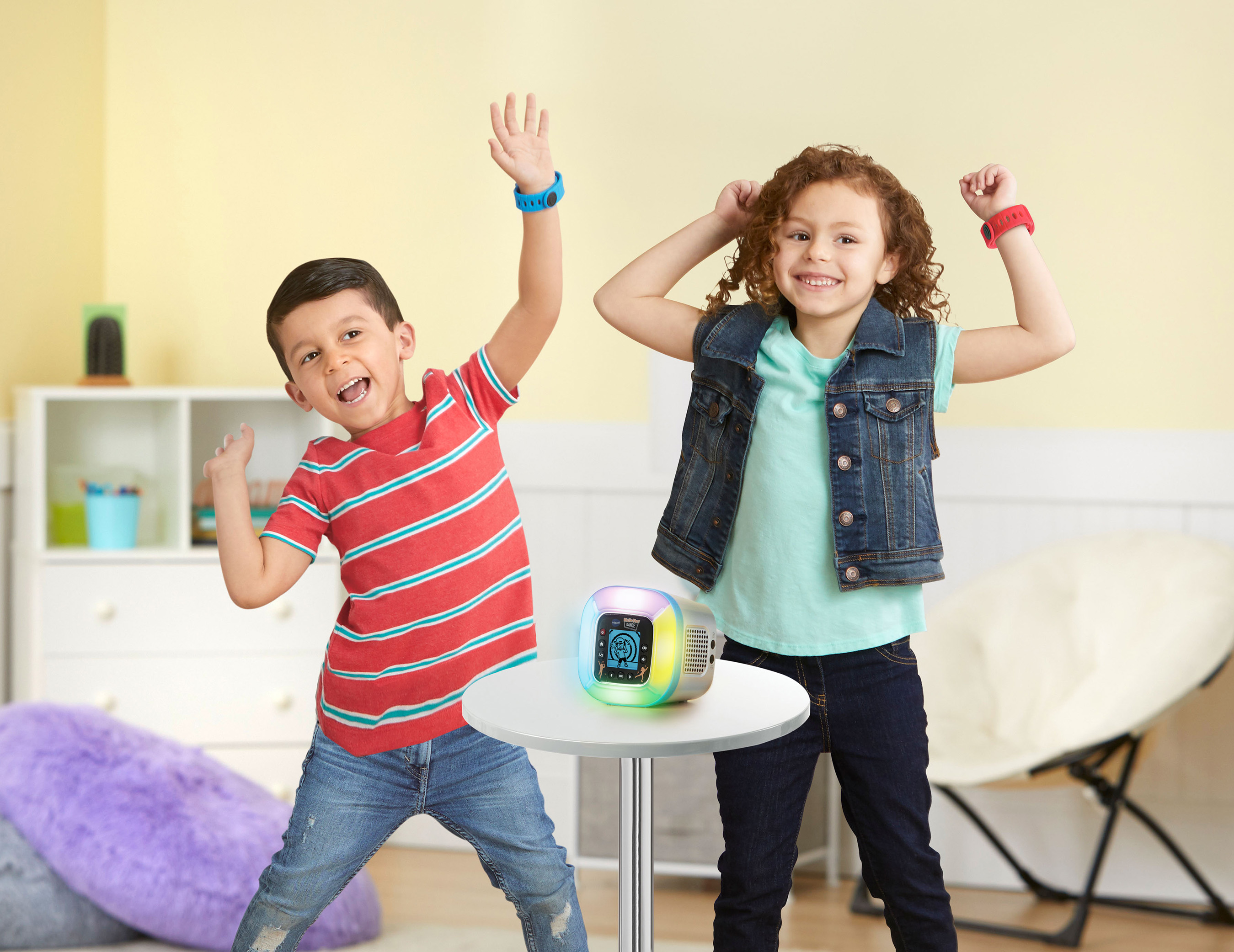 VTech® provides kids with an active play experience with the new Kidi Star Dance™.