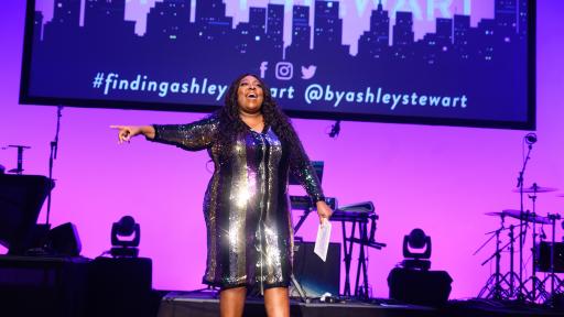 2019 Finding Ashely Stewart Finale host, Loni Love brings down the house