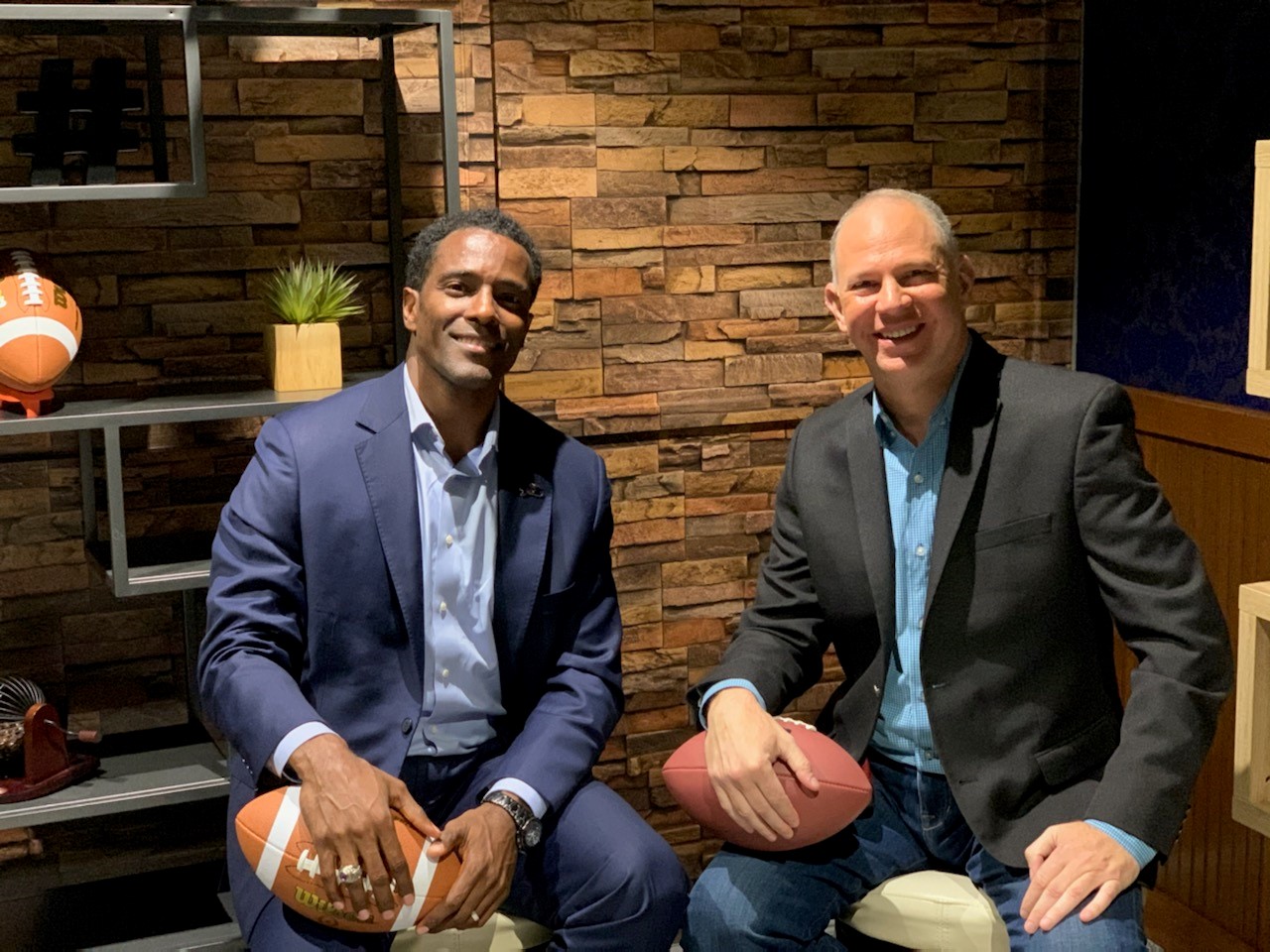Jet It Founder and CEO, Glenn Gonzales (left), with Jet It partner, ESPN's Senior Fantasy Analyst, Matthew Berry (right). 
