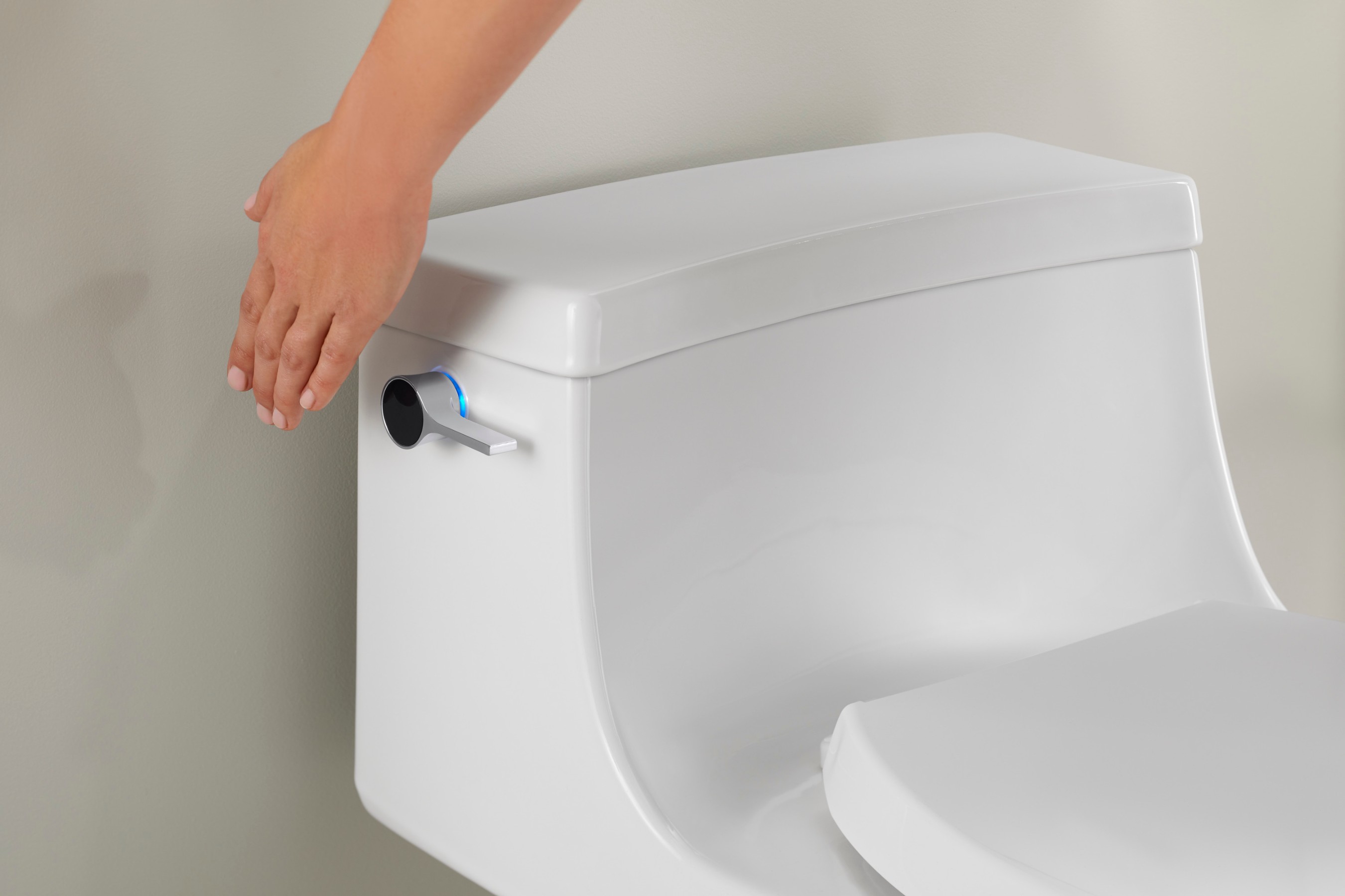 The new Touchless Toilet offers touchless flushing through the integration of a sensor placed in the flush lever of the toilet.