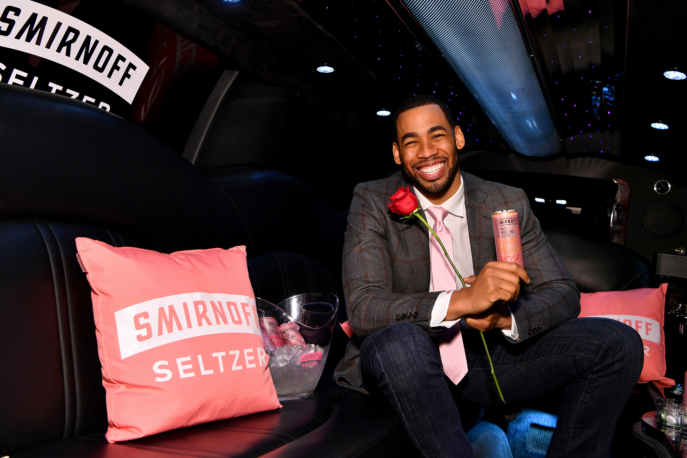 Smirnoff Seltzer and Mike Johnson toast with bar goers in Brooklyn to watch the latest episode of The Bachelor on Monday, January 13th.