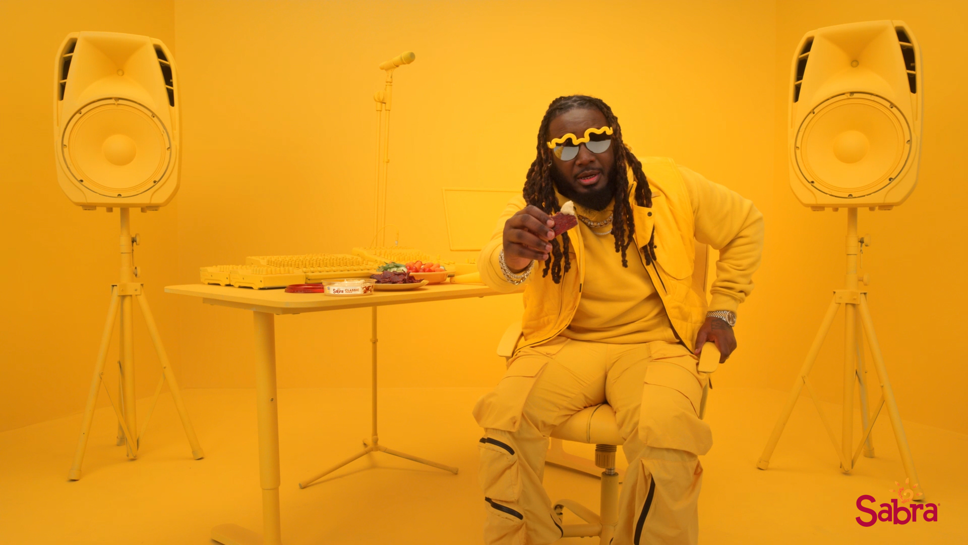 T-Pain gets America ready for some hummmmmmuuuussssss in this epic Super Bowl ad for Sabra.