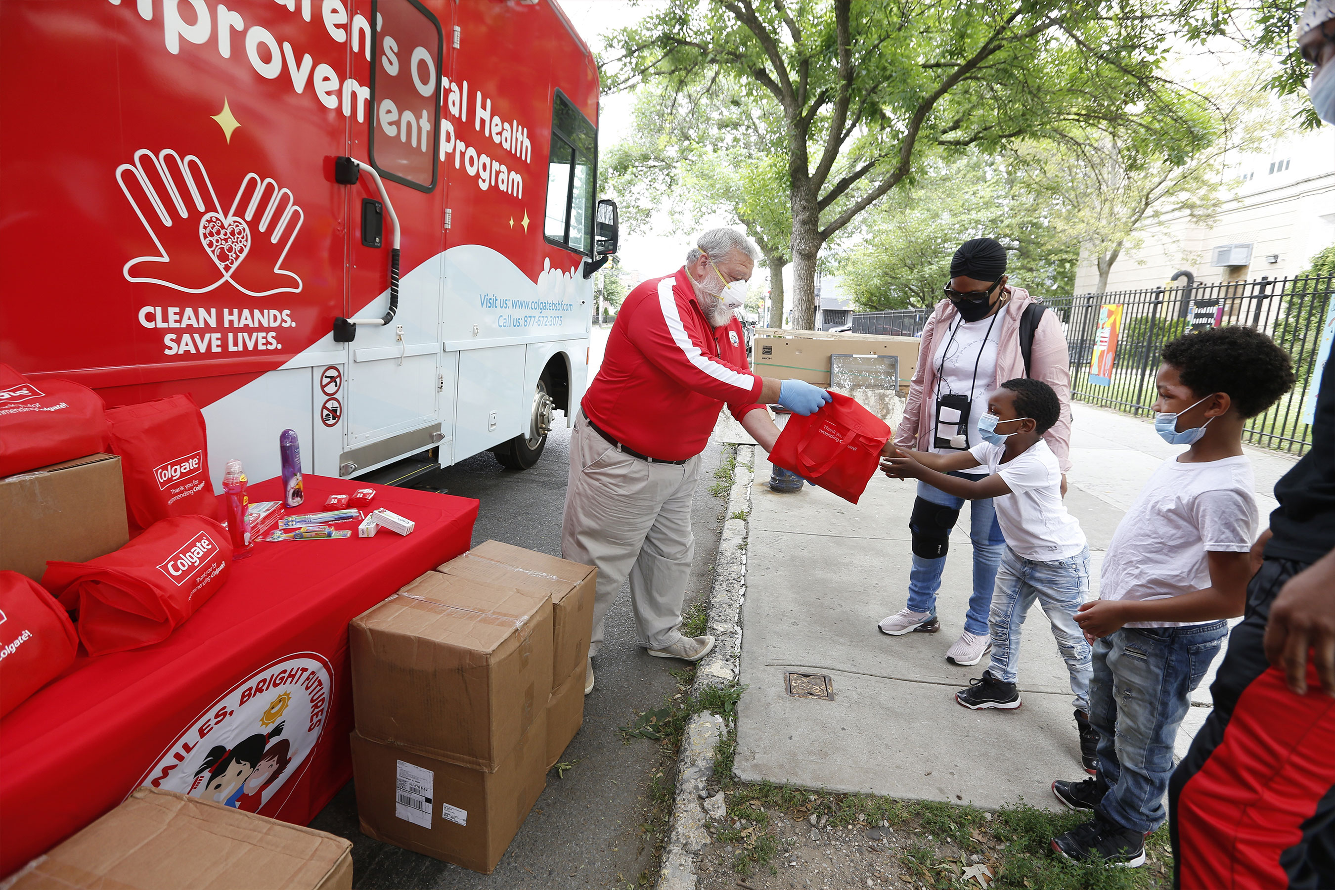 Colgate Bright Smiles, Bright Futures program delivers health and wellness kits to local communities across the U.S.