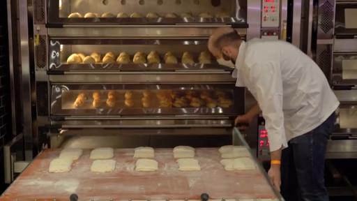 Play Video: B-roll of Loblaws store featuring Pane Fresco