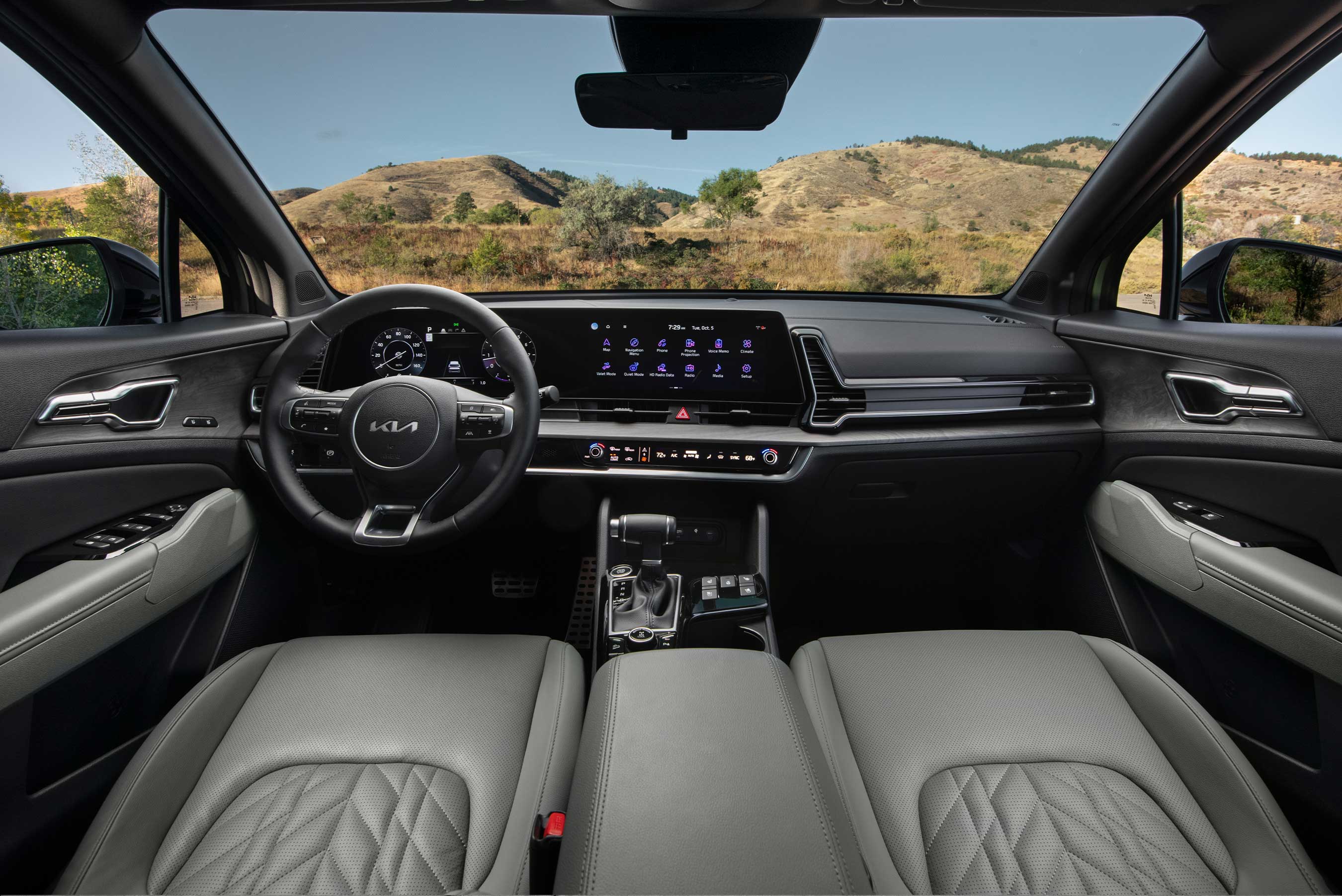 To match the high-tech interior, the all-new 2023 Kia Sportage SUV abounds with standard and available infotainment to keep drivers connected, confident, and informed of what’s going on around them.