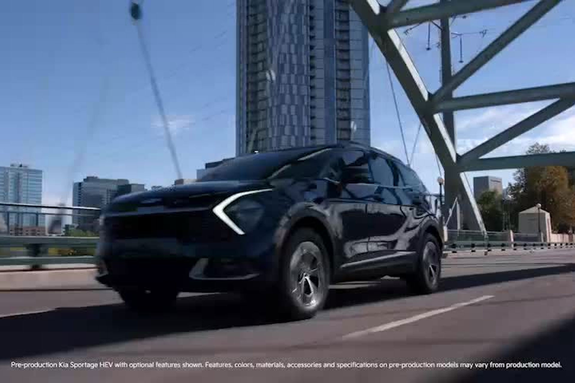 Play Video: All-new 2023 Kia Sportage Hybrid Debuts at Los Angeles Auto Show
