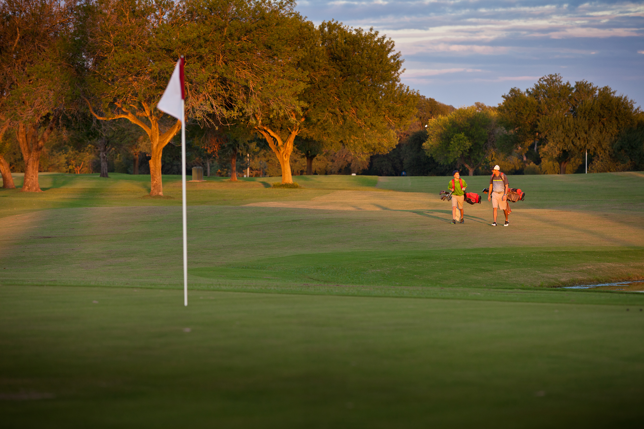 Nestled along the Comal River, Landa Park Golf Course covers 122-acres with sculpted fairways, strategically placed bunkers and water hazards, along with each holes’ set of four tees, offering an enjoyable outing to experts and novices alike.