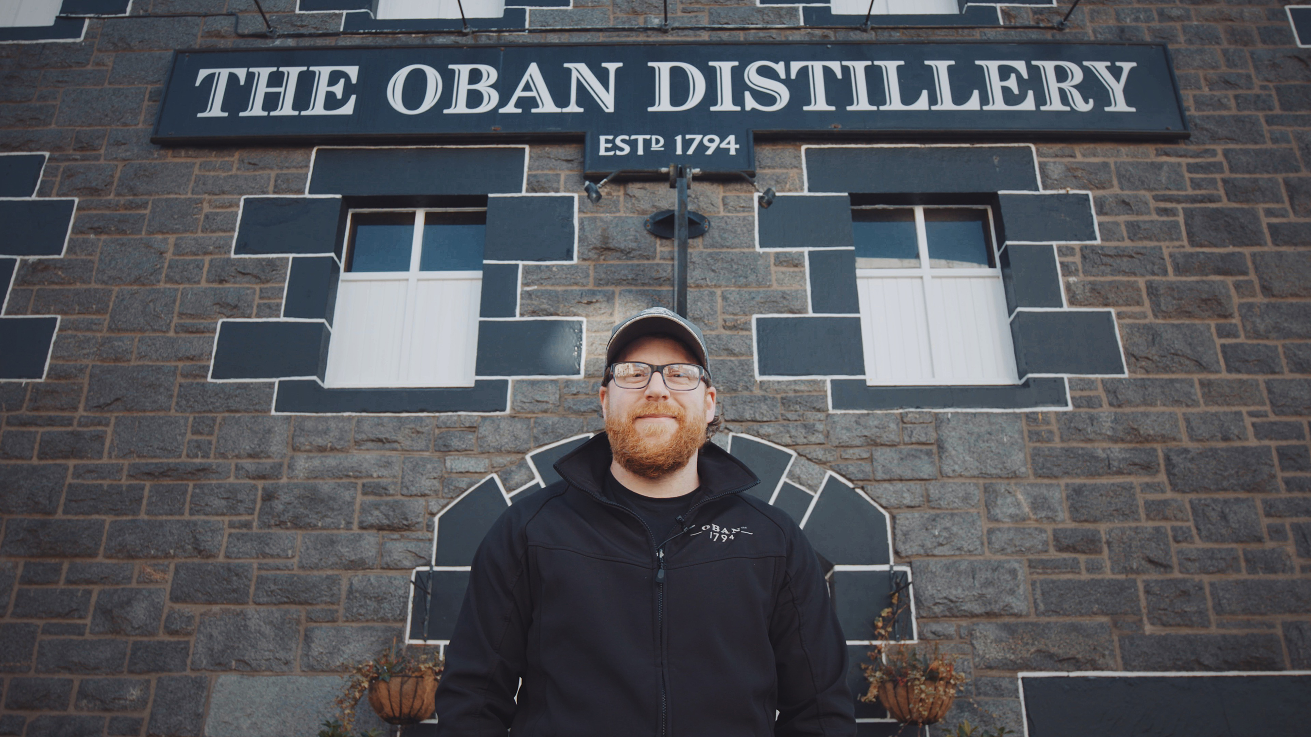 Derek Maclean is a third-generation Oban Distillery worker and has been making this craft Single Malt Scotch Whisky since 2017. His father worked at the Oban distillery for 32 years, and his grandfather for 37 years.