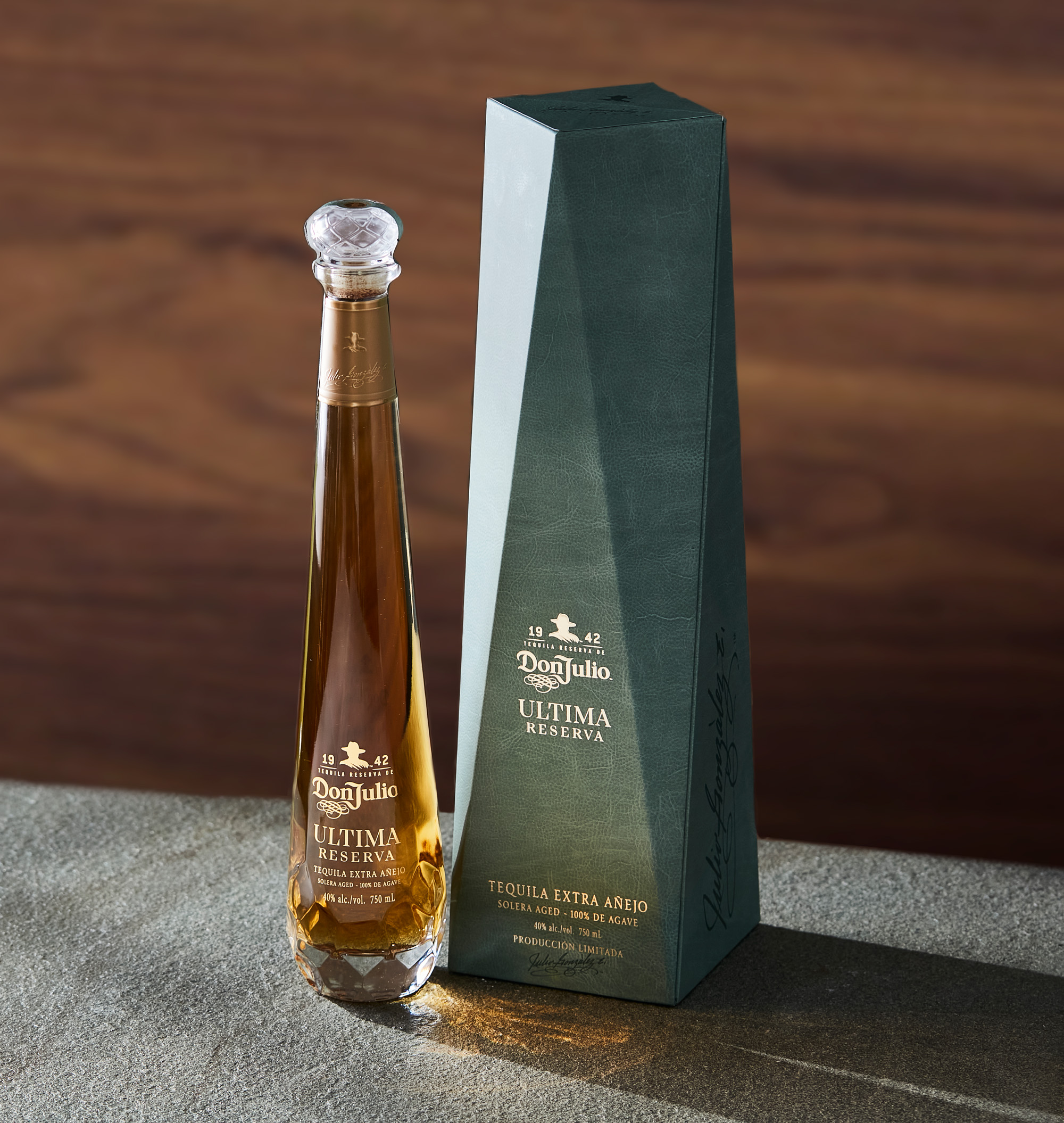 In celebration of the brand's upcoming 80th anniversary in 2022, Tequila Don Julio is proud to honor its late founder's life devoted to tequila making with the introduction of Tequila Don Julio Ultima Reserva.