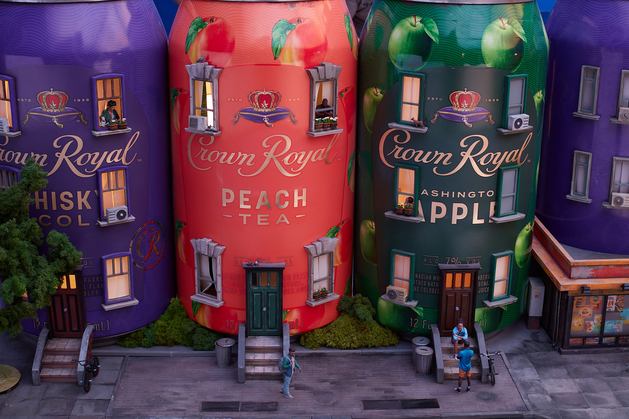 With three award-winning flavors, consumers 21+ can choose from Washington Apple featuring Crown Royal whisky, apple and sparkling cranberry flavors; Whisky & Cola featuring Crown Royal whisky and cola; and Peach Tea featuring Crown Royal whisky, peach flavor and brewed tea.