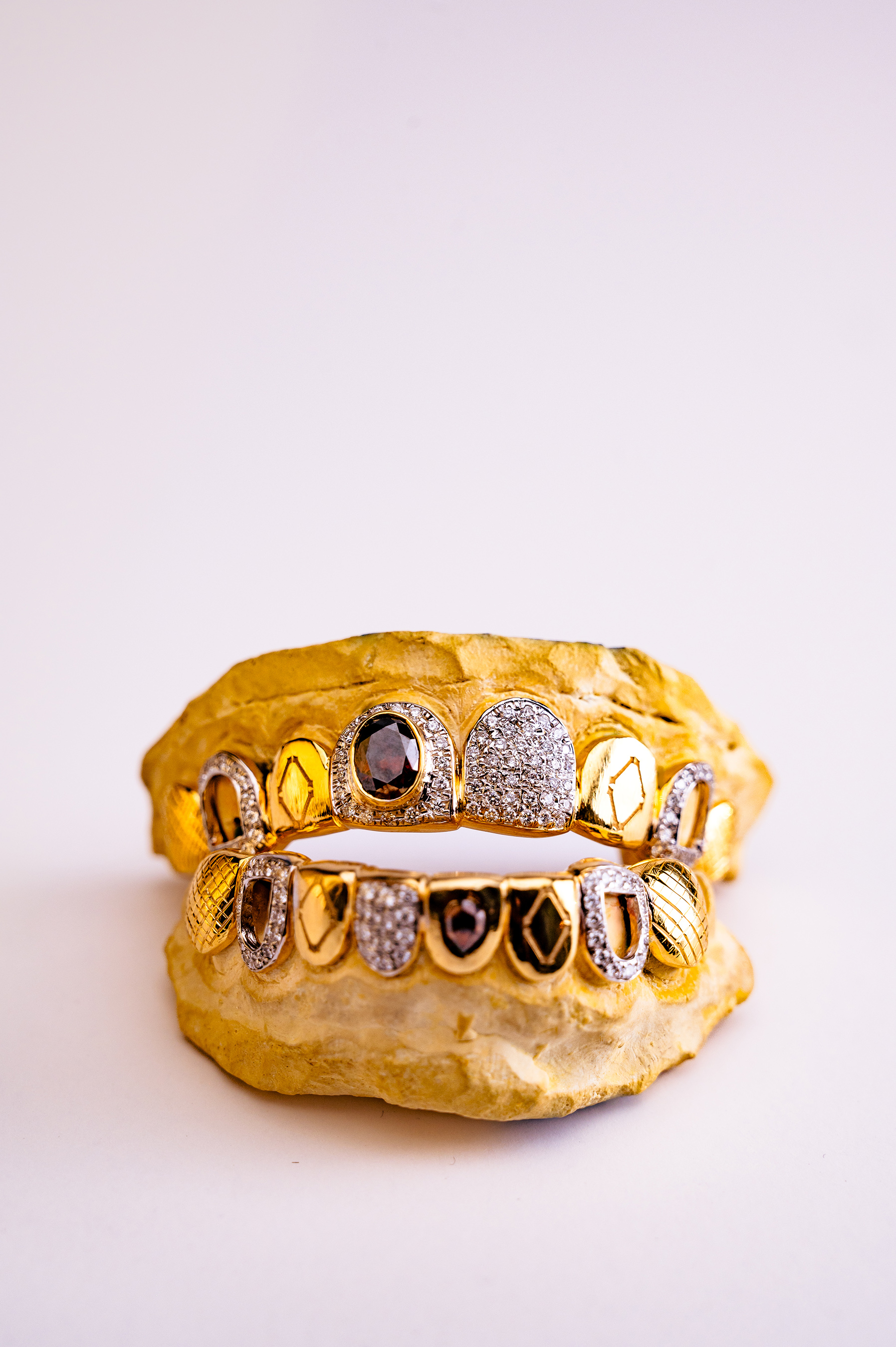 Celebrity Grillz Maker Scotty ATL created a premium custom grillz set that will be auctioned off on December 15 via PopShop Live at 6 PM ET. Proceeds benefit the Atlanta Artist Relief Fund, whose mission is to help every Atlanta artist thrive.