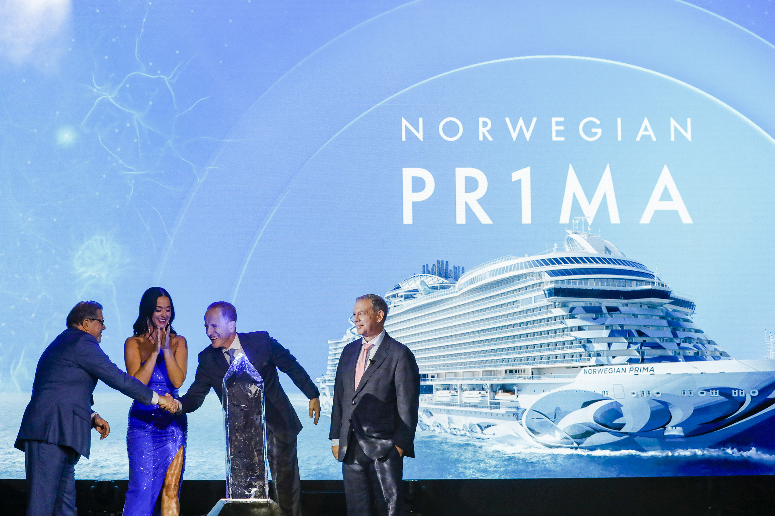 Global superstar and godmother of Norwegian Prima, Katy Perry, joins Norwegian Cruise Line executives in Reykjavik, Iceland to officially christen and name NCL’s 18th vessel in its leading-edge Prima Class.
