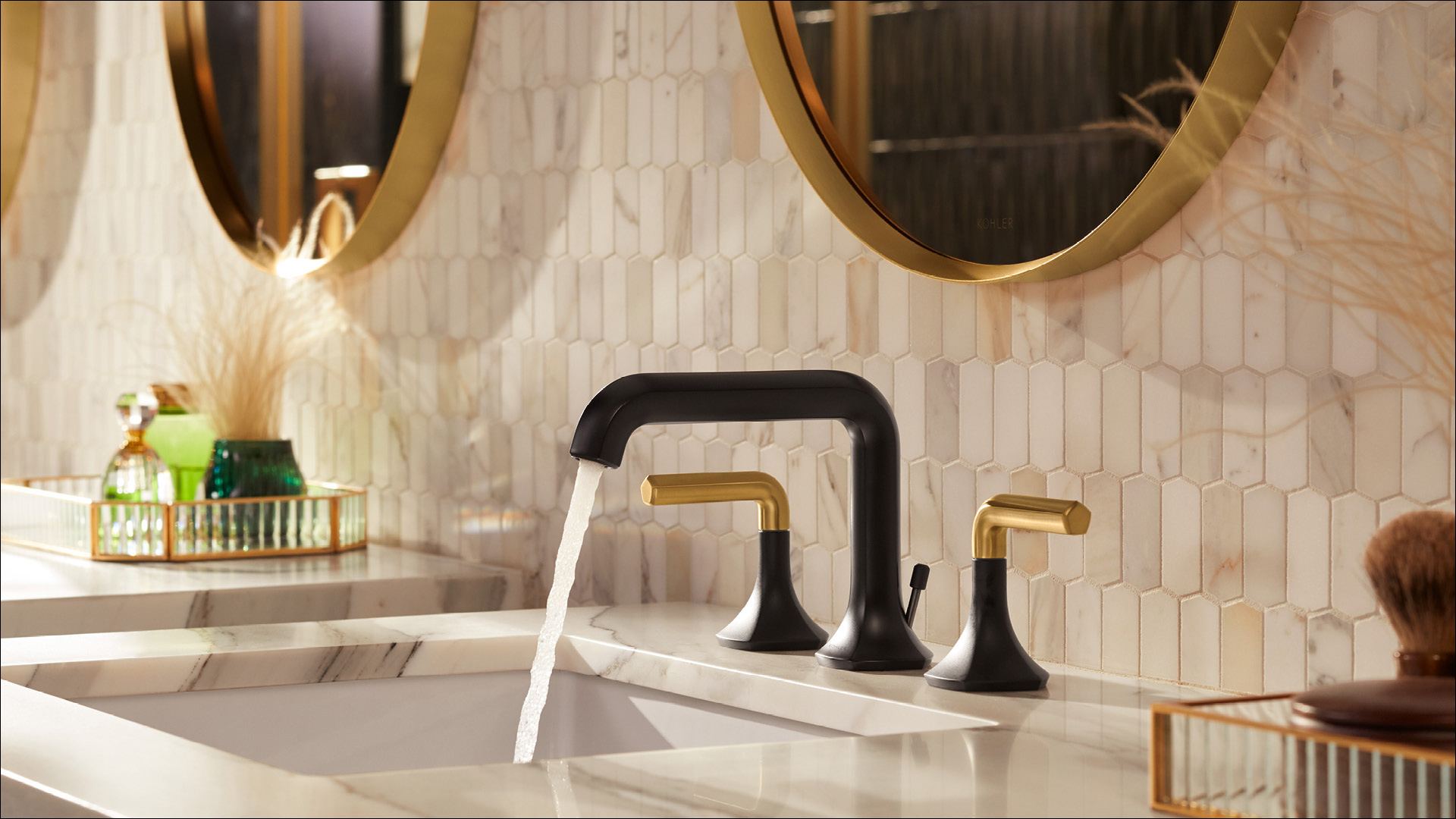 Occasion bathroom faucet collection offers a collection of lavatory and bathing faucets, along with matching accessories and striking finishes to make a gracious statement in the bathroom space.