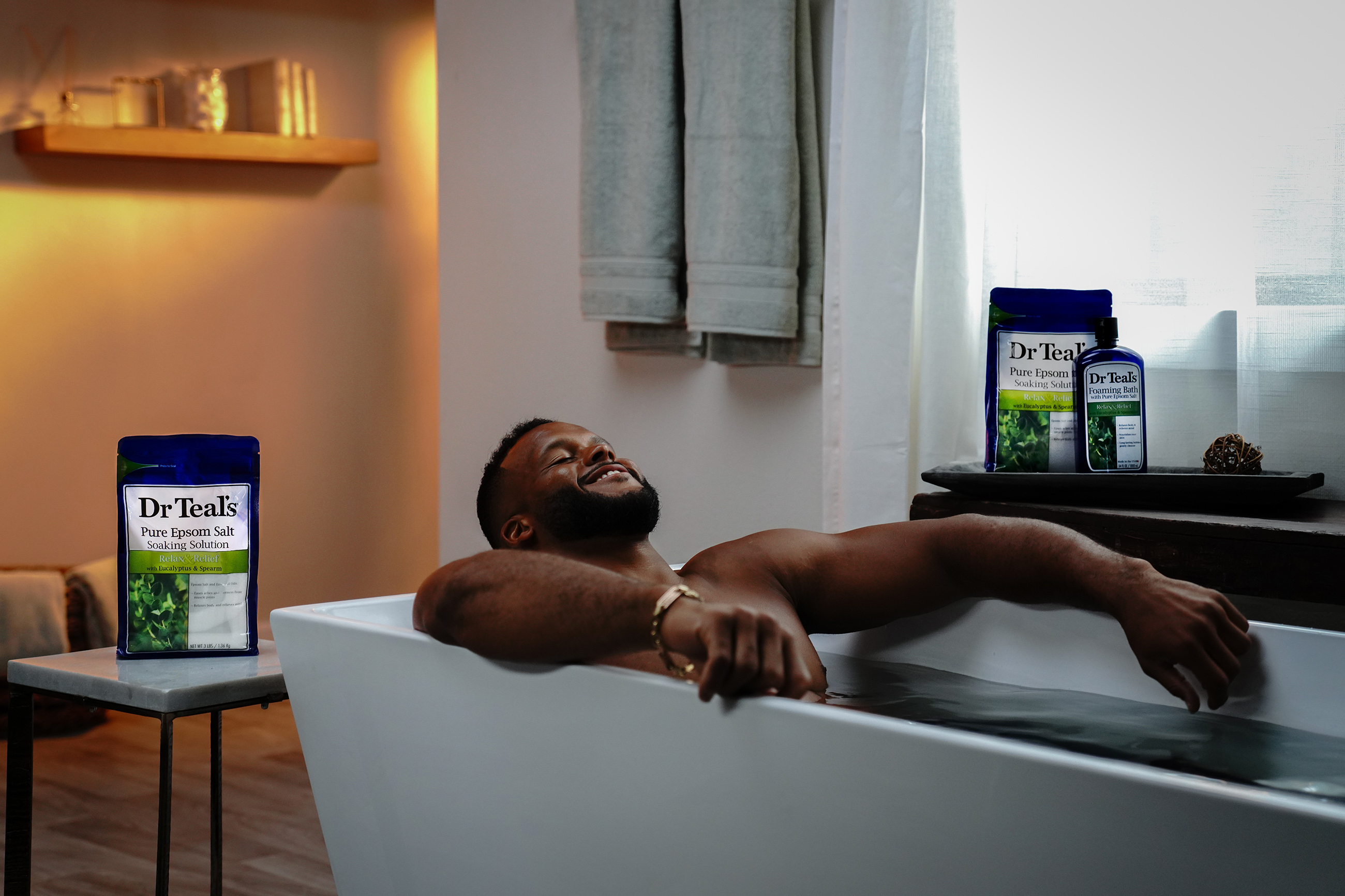 An early adopter, Aaron Donald started soaking in Dr Teal’s Epsom Salt Soaks early on in his seven-season career