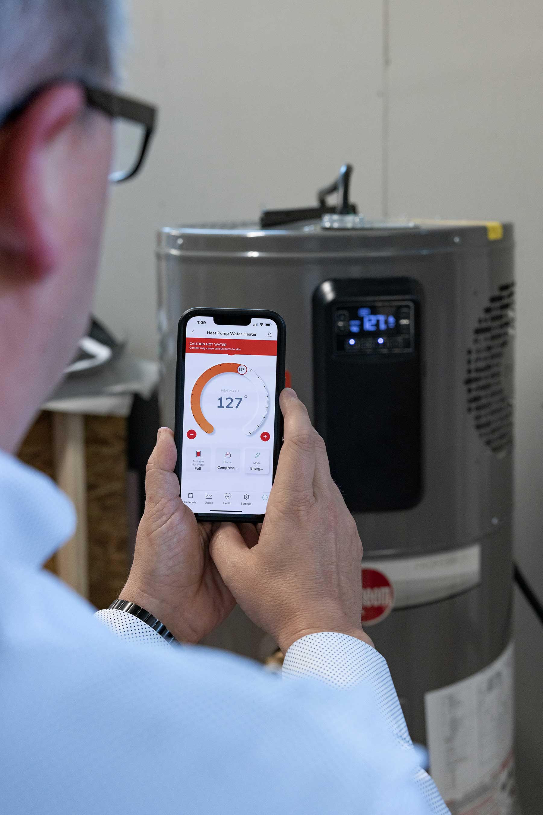 eBuilt™ homes come equipped with a Rheem® hybrid water heater, which uses less energy than a 100-watt light bulb(3).